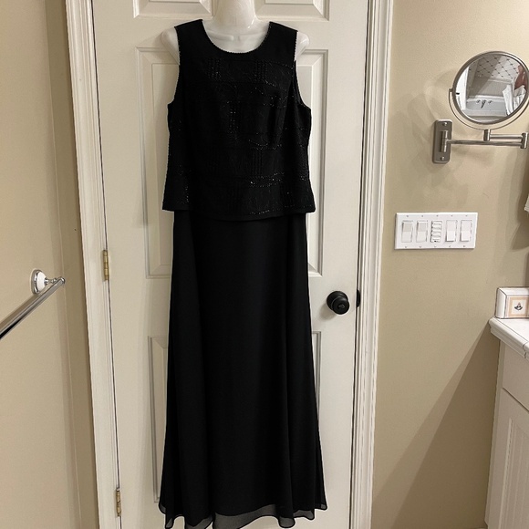 Karen Miller Black Beaded Embroidered Sleeveless Evening Gown Size 16 - Picture 1 of 10